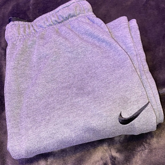 Nike Pants - Nike grey sweatpants